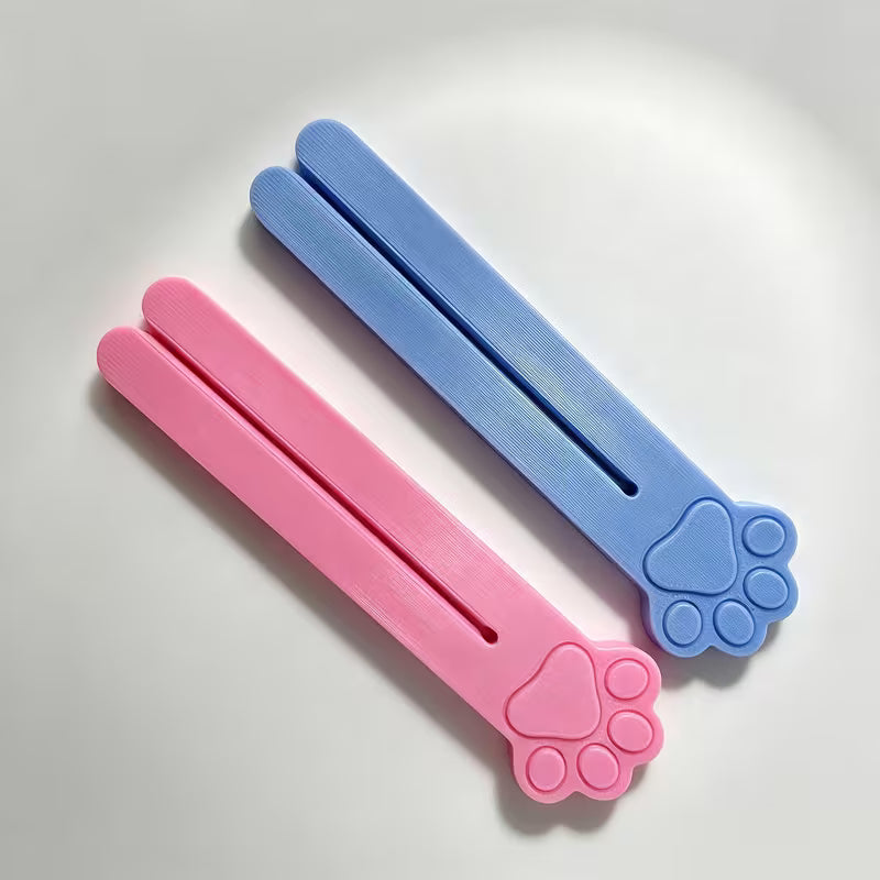 Pet Food Squeeze Tool for Dogs and Cats